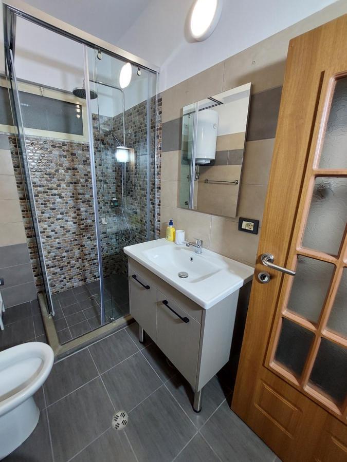 Vila Tafa Apartments Ap3 Tiranë Eksteriør bilde